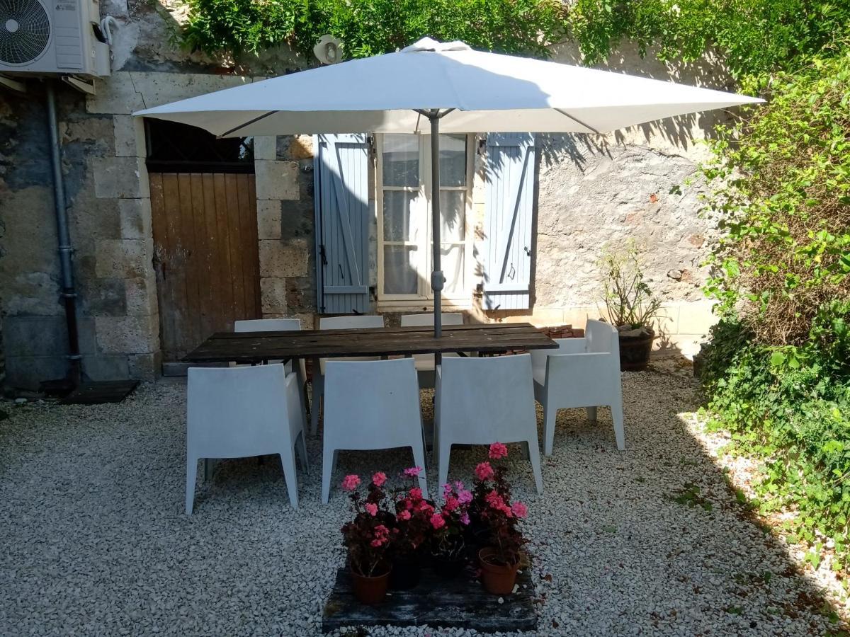 Vila La Poste Saulgond Exteriér fotografie